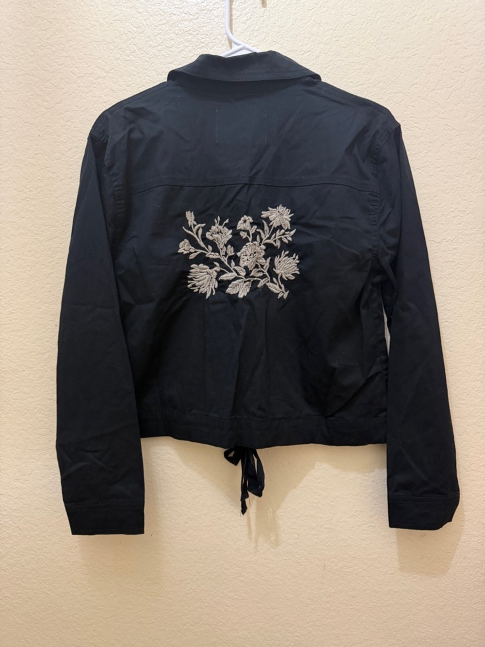 American Rag Black Cropped Drawstring Utility Jacket - Picture 4 of 4